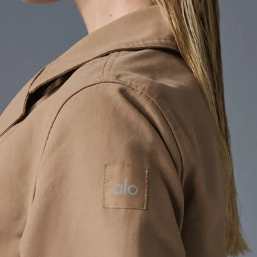 Alo Yoga Prime Trench